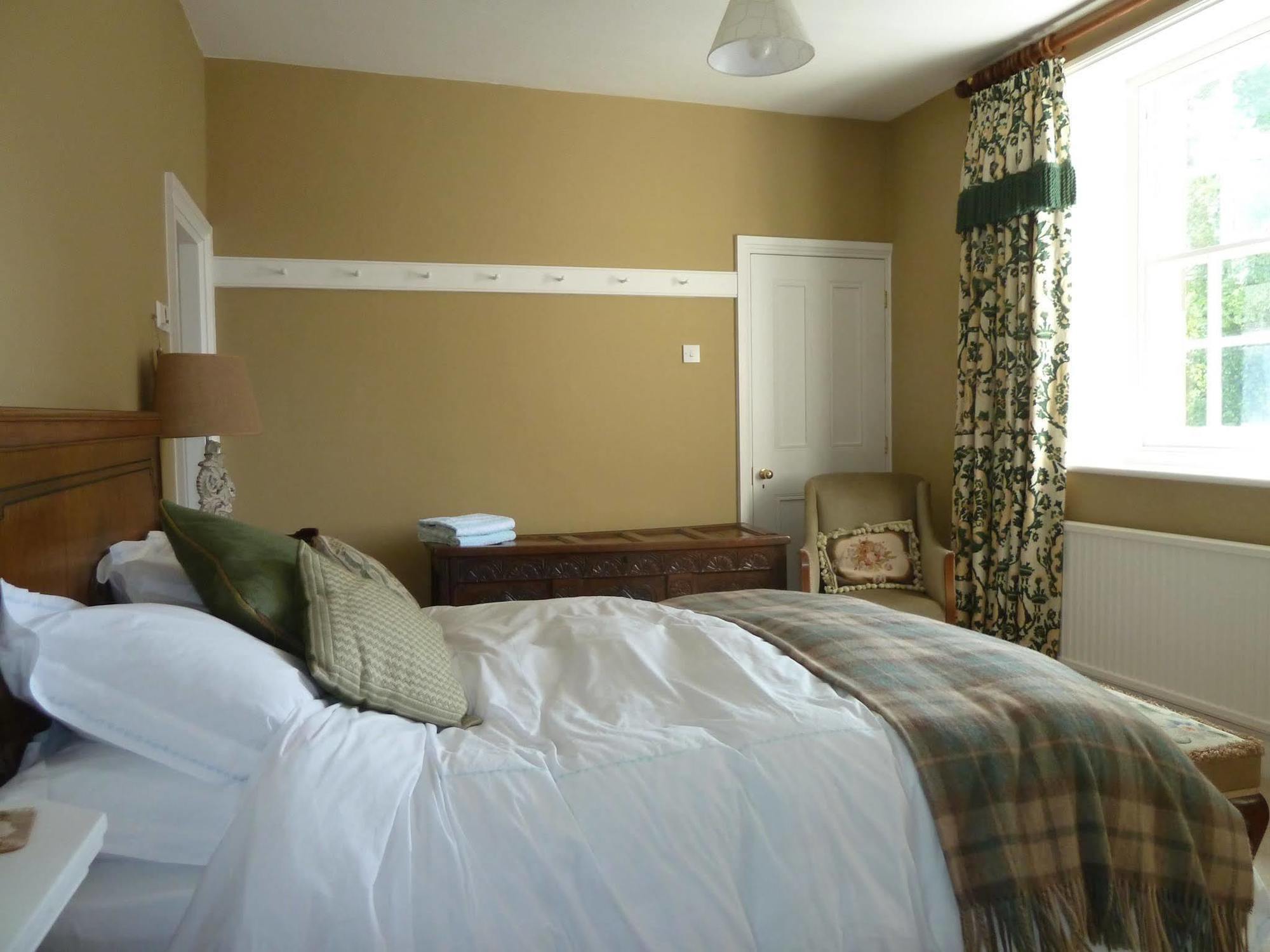 The Old Vicarage B&B ไทดส์เวลล์ ภายนอก รูปภาพ