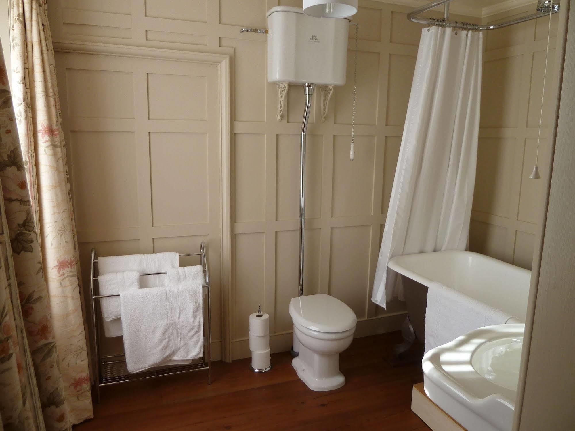The Old Vicarage B&B ไทดส์เวลล์ ภายนอก รูปภาพ